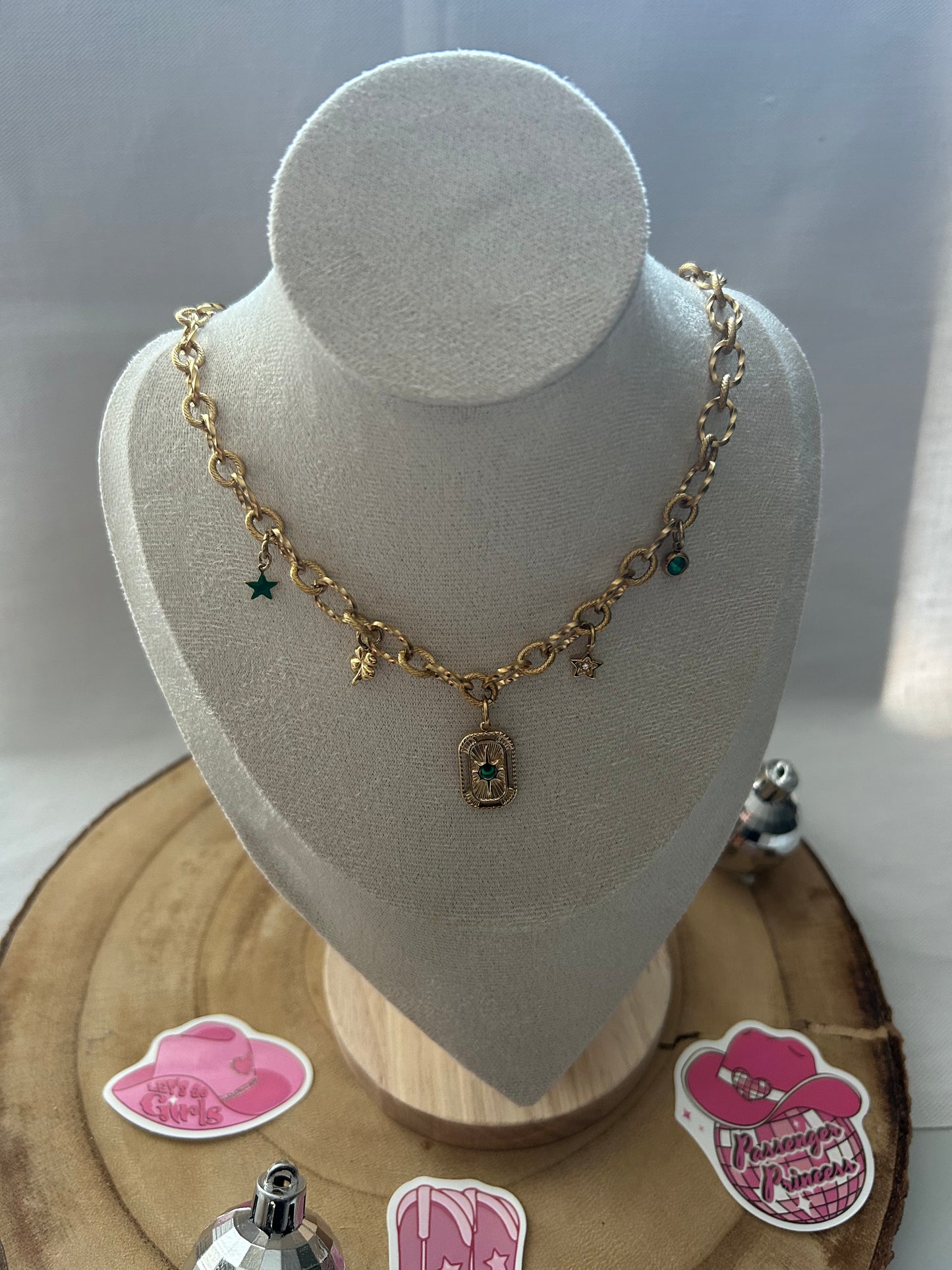 Collier Cassandra